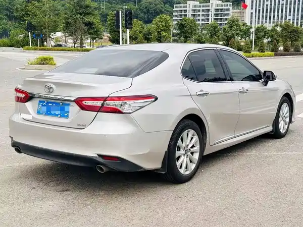 Toyota Camry 2019