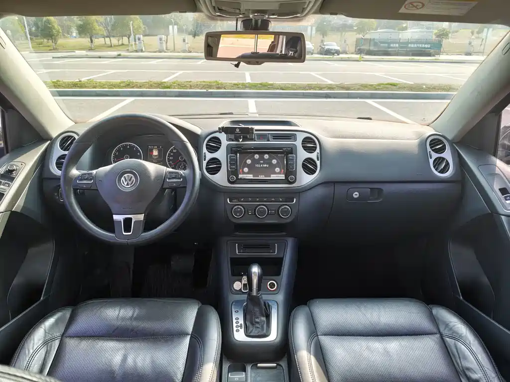 Volkswagen Tiguan 2016 — фото 11