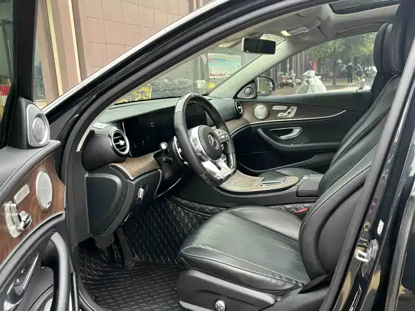 Mercedes-Benz E-Class 2019