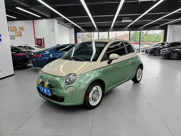 Fiat 500 2011