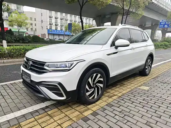 Volkswagen Tiguan L 2022
