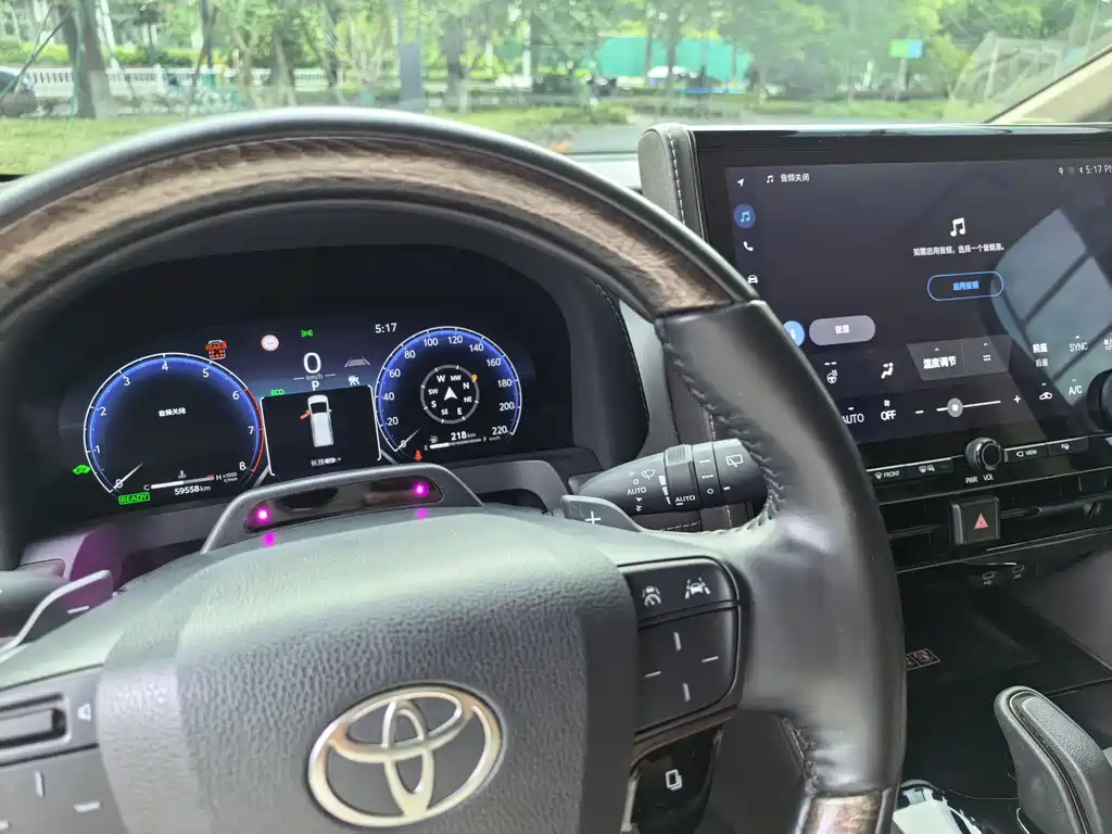 Toyota Alphard 2024