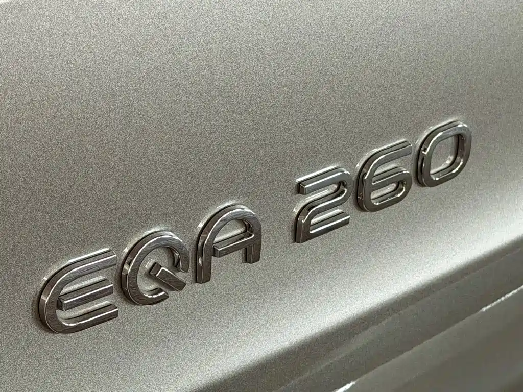 Mercedes-Benz EQA 2023 — фото 17