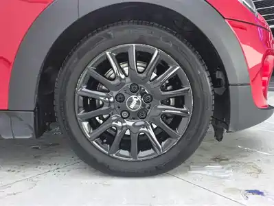 MINI MINI 2019