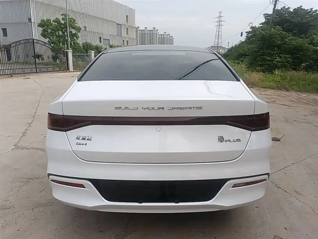 BYD Qin PLUS 2022 — фото 6