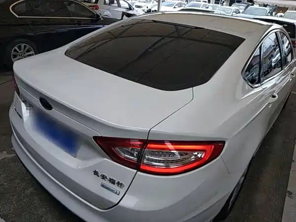 Ford Mondeo 2015