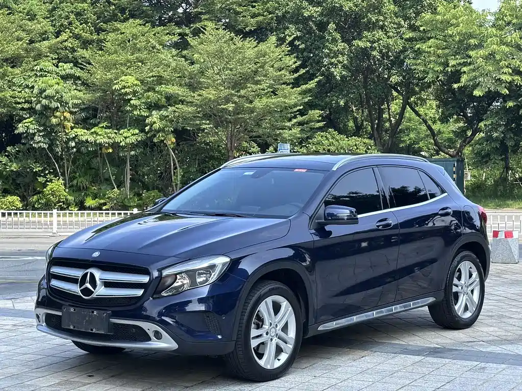 Mercedes-Benz GLA 2015 — фото 1