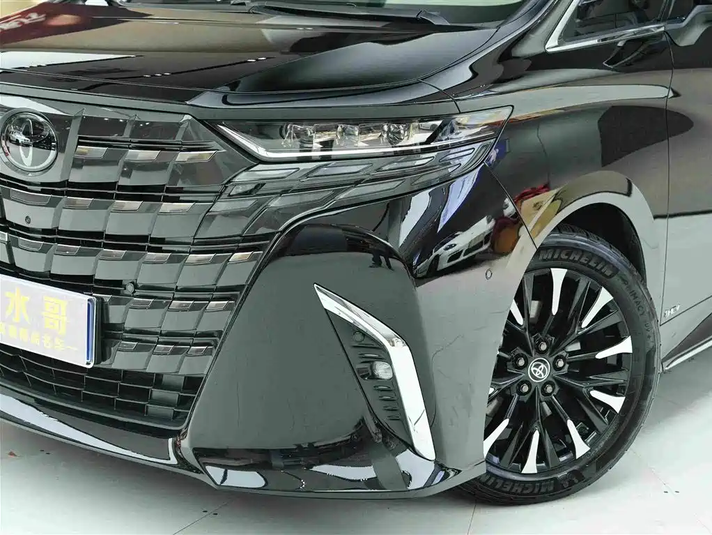 Toyota Alphard 2025 — фото 26