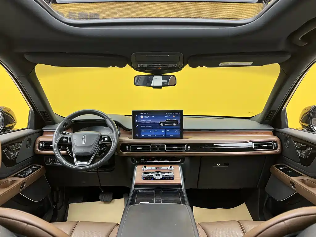 Lincoln Aviator 2022 — фото 14