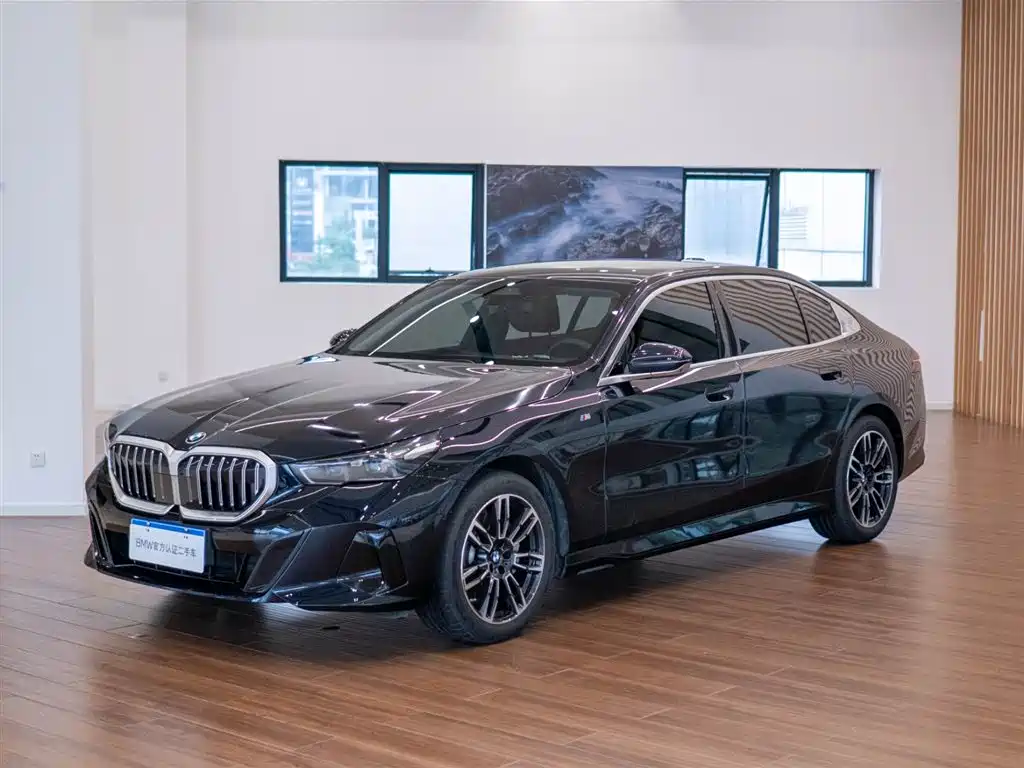 BMW 5 Series 2026