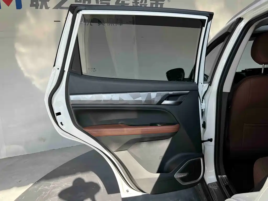 Geely Vision X6 2023 — фото 19
