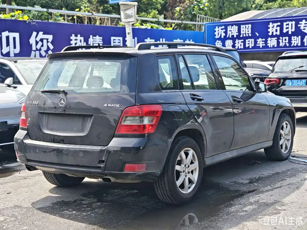 Mercedes-Benz GLK-Class 2011