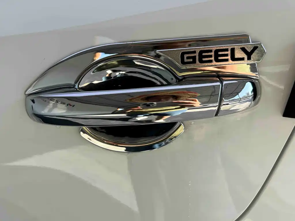 Geely Vision X6 2023 — фото 12