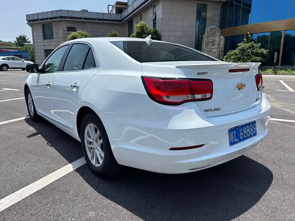 Chevrolet Malibu 2018 — фото 6