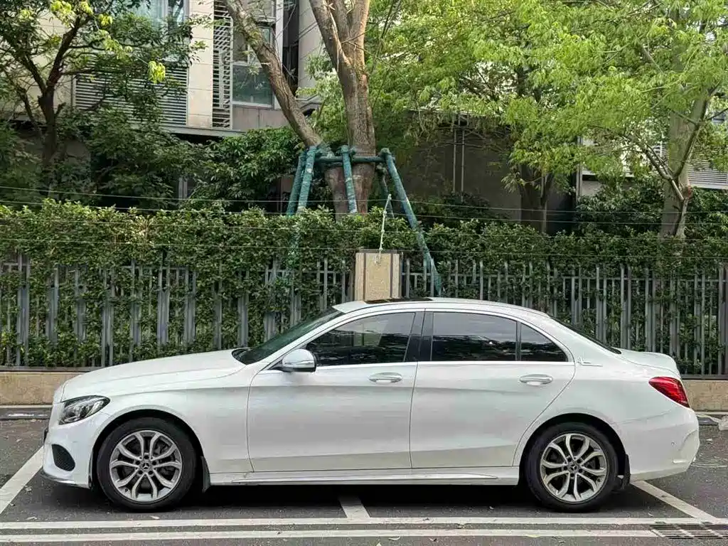 Mercedes-Benz C-Class 2018 — фото 2