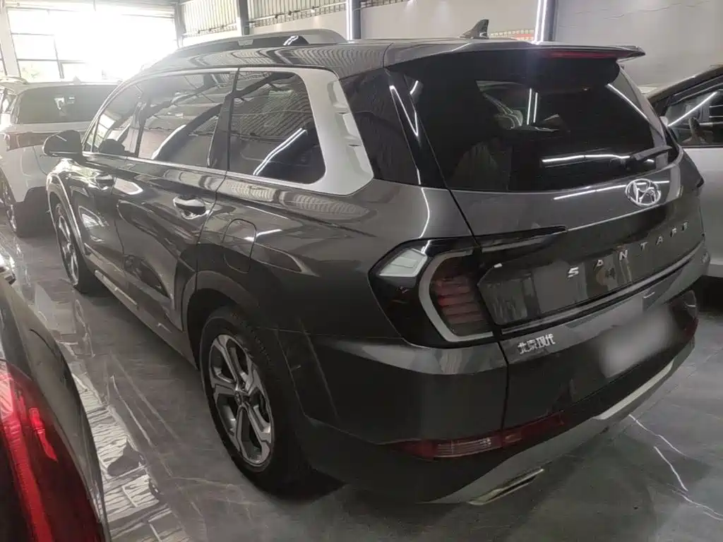 Hyundai Santa Fe 2023