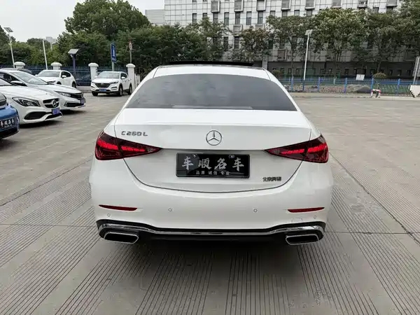 Mercedes-Benz C-Class 2024