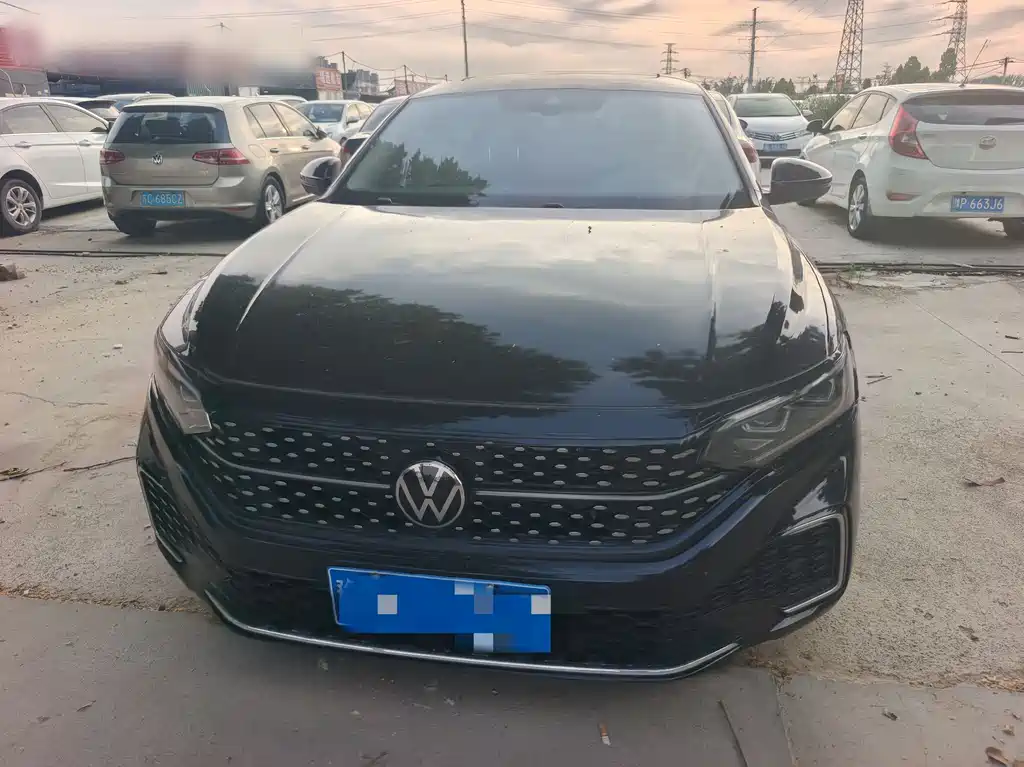 Volkswagen Passat 2023