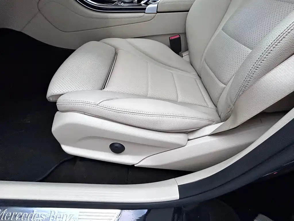 Mercedes-Benz GLC 2018 — фото 13