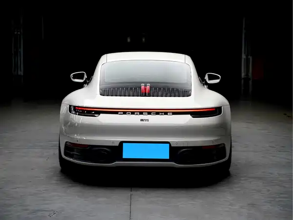 Porsche 911 2023