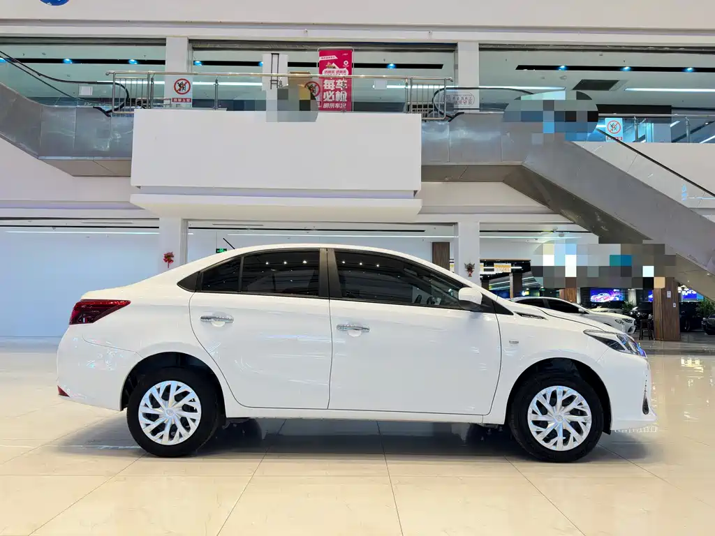 Toyota Vios 2022 — фото 7