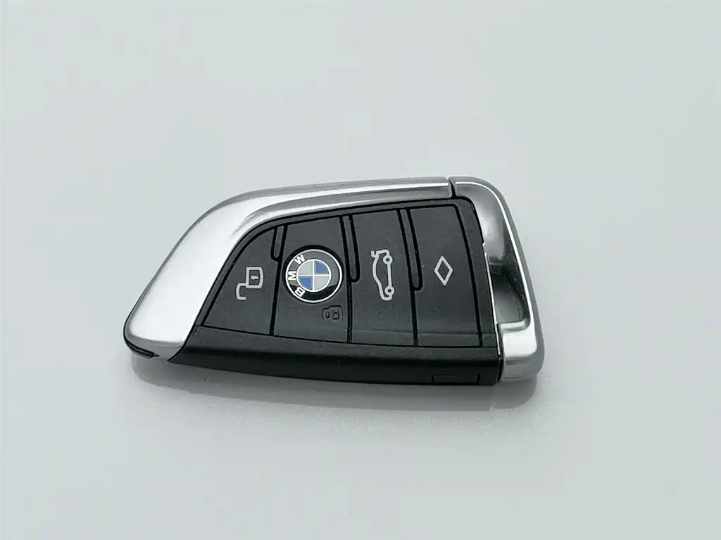 BMW 3 Series 2020 — фото 19