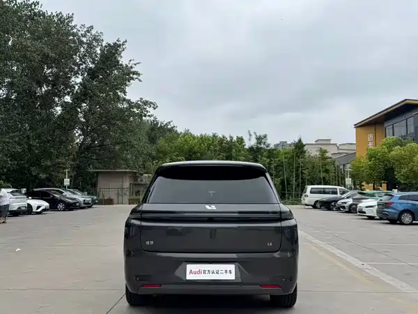 Li Auto L8 2024