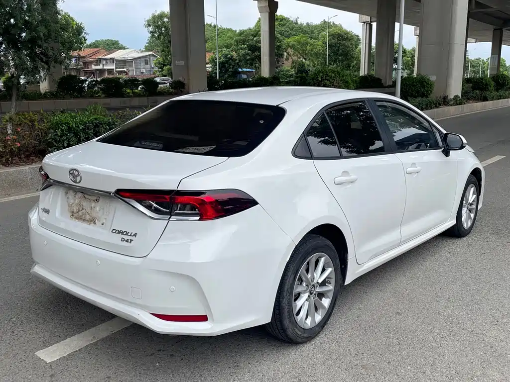 Toyota Corolla 2022 — фото 10