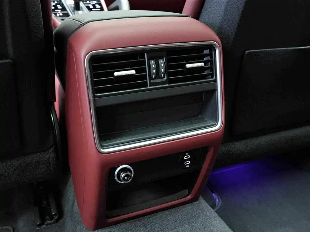 Porsche Cayenne 2022 — фото 18