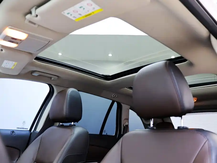 Ford Edge 2015 — фото 27