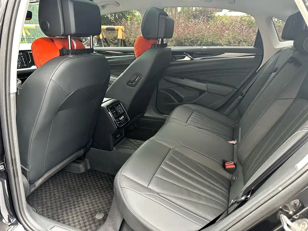 Volkswagen Passat 2024