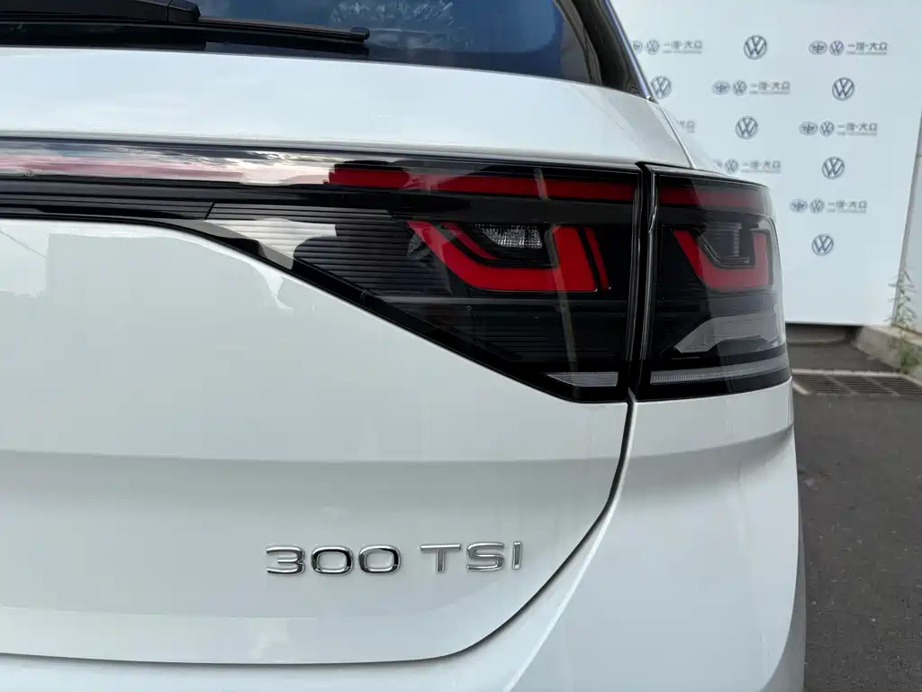 Volkswagen T-Roc 2025 — фото 12