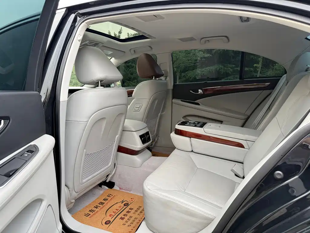 Hongqi H7 2015 — фото 9