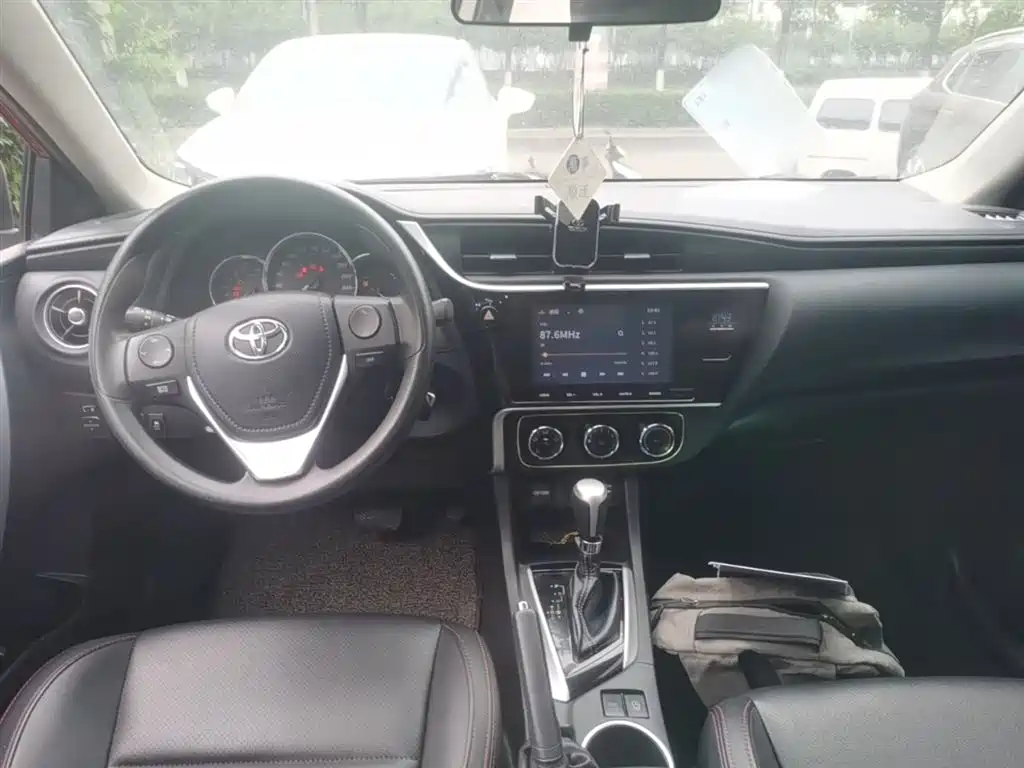 Toyota Levin 2018 — фото 10