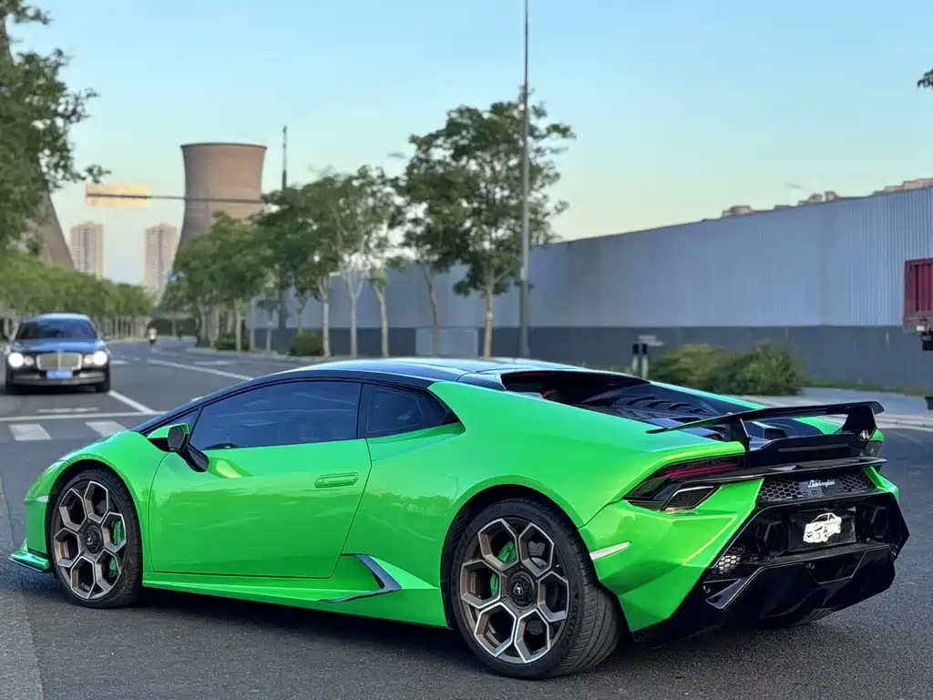 Lamborghini Huracan 2017 — фото 4