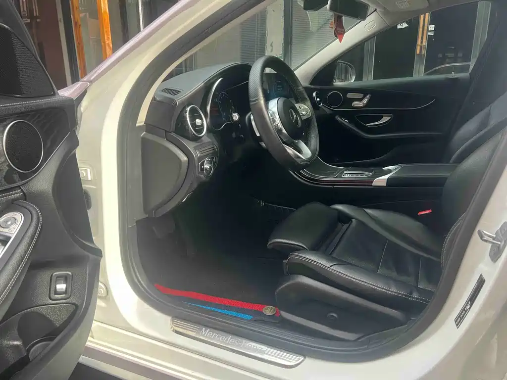Mercedes-Benz C-Class 2020 — фото 7