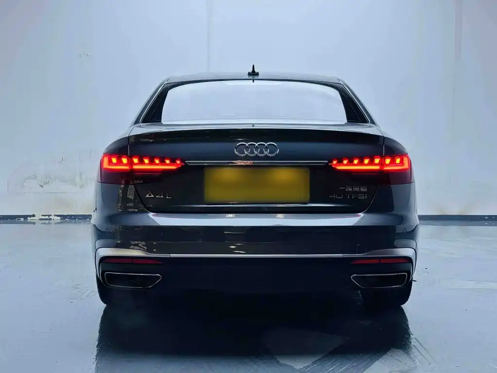 Audi A4L 2023 — фото 6