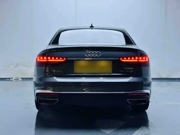 Audi A4L 2023