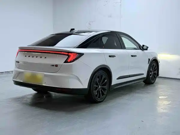 Arcfox Alpha S 2023