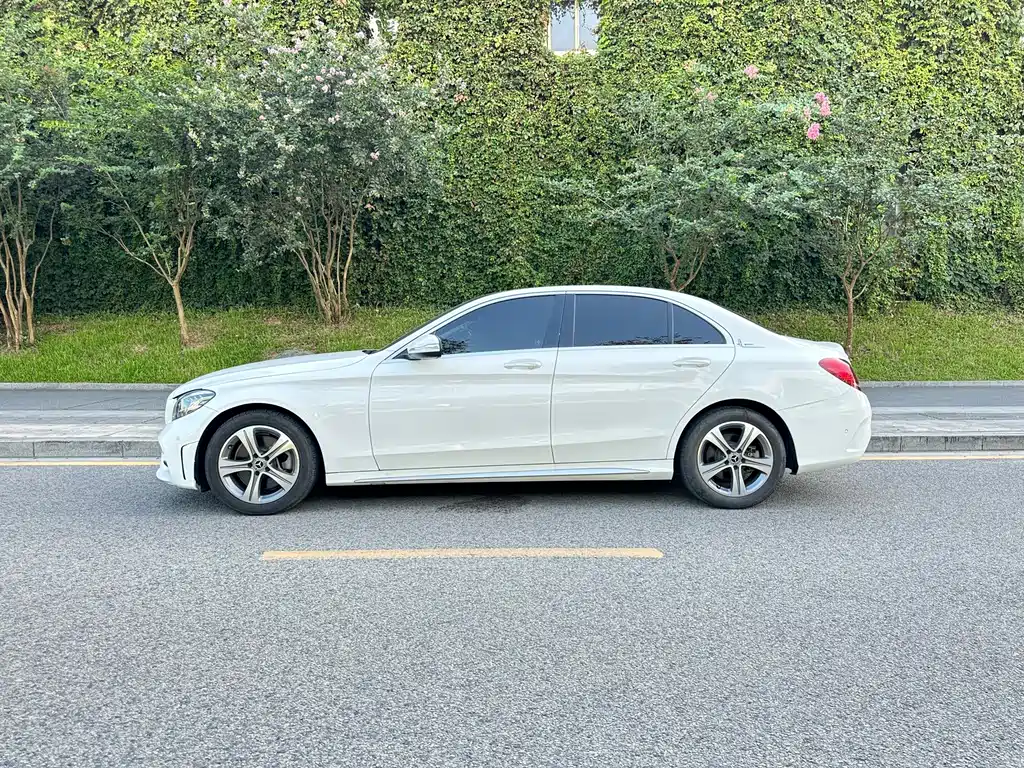 Mercedes-Benz C-Class 2019 — фото 3