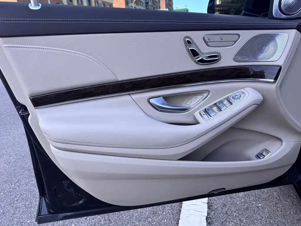 Mercedes-Benz S-Class 2015 — фото 22