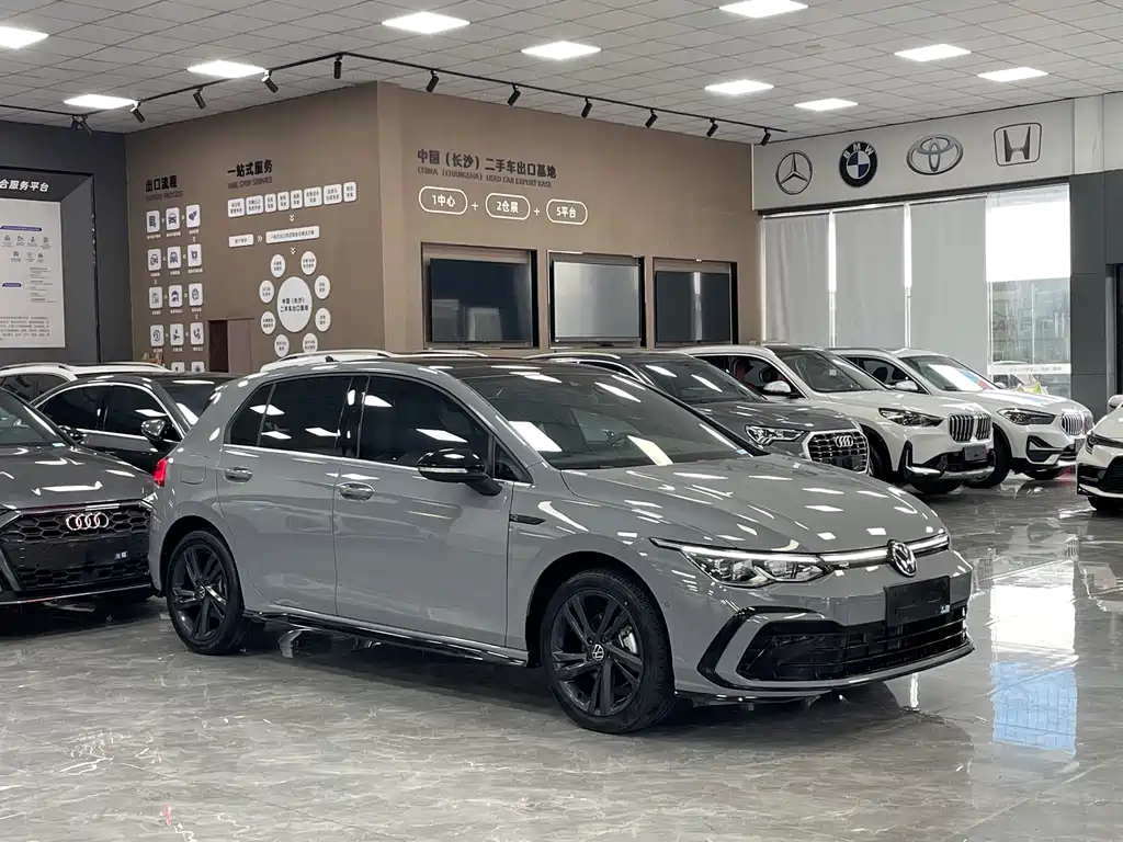 Volkswagen Golf 2022