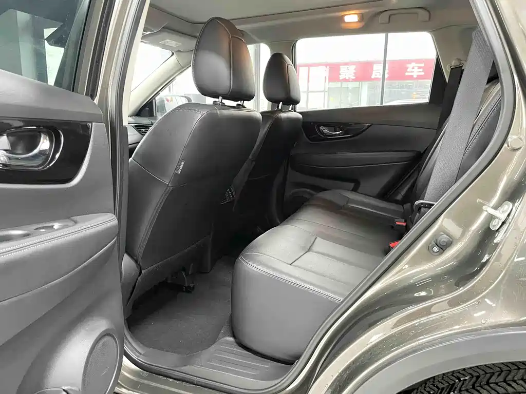 Nissan X-Trail 2023 — фото 12