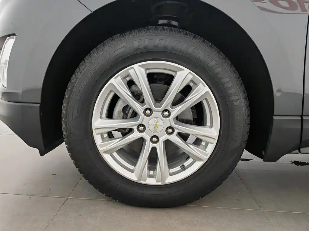 Chevrolet Equinox 2017 — фото 17
