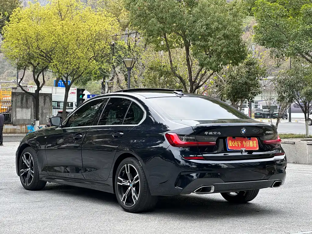 BMW 3 Series 2022