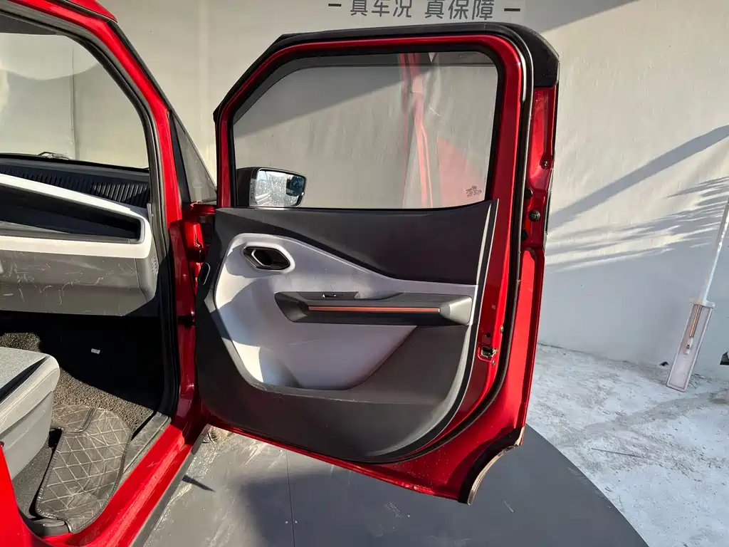 Baojun E200 2019 — фото 10