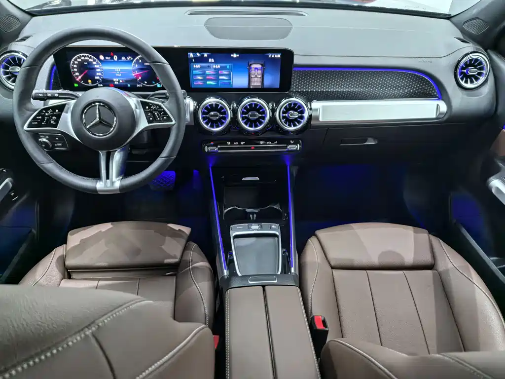 Mercedes-Benz GLB 2025 — фото 12