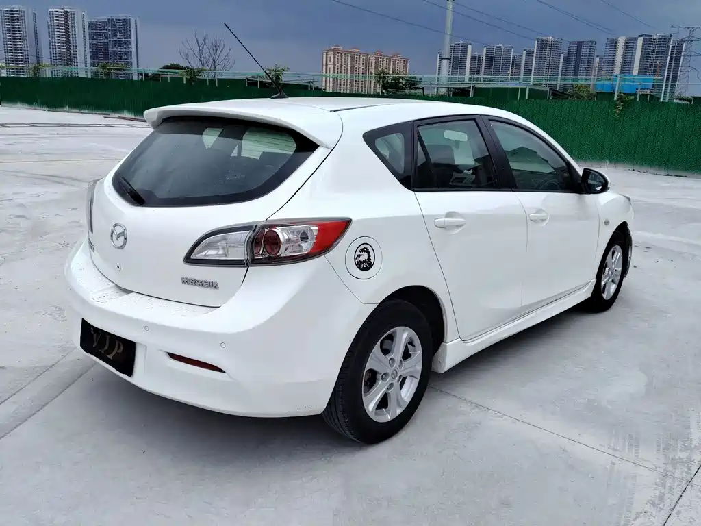 Mazda 3 Xingcheng 2013 — фото 3