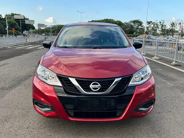 Nissan Tiida 2022