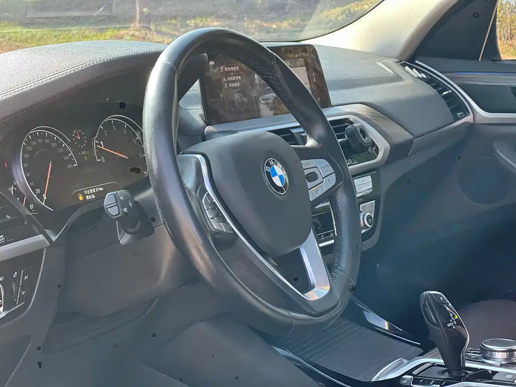BMW X3 2019 — фото 12
